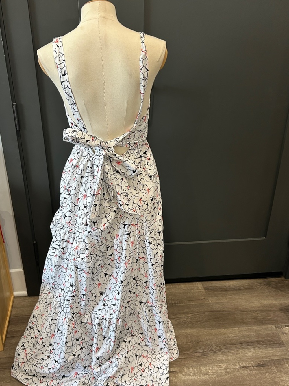 Zara White Maxi Dress with Black and Pink Floral Print - Picture 7 of 8